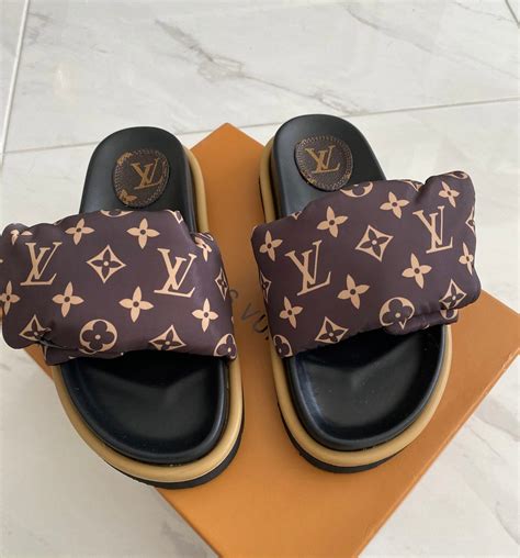 claquette homme louis vuitton|louis vuitton waffle sandals.